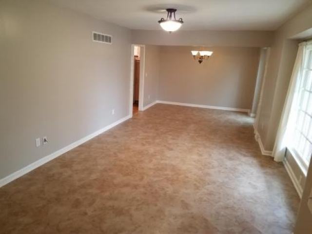 4940 Flint St - Photo 2 of 6