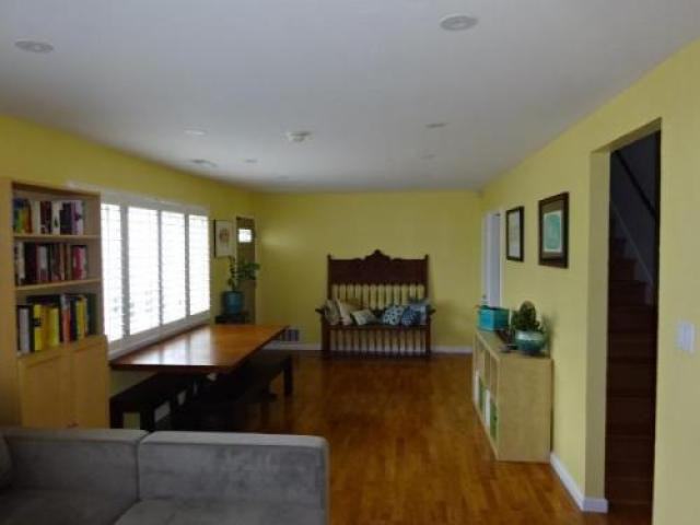 428 Glasgow Dr - Photo 2 of 6