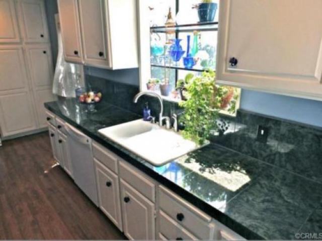 3654 Lemon Ave - Photo 3 of 6
