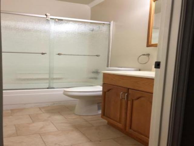 324 Sawyer St - Photo 3 of 5