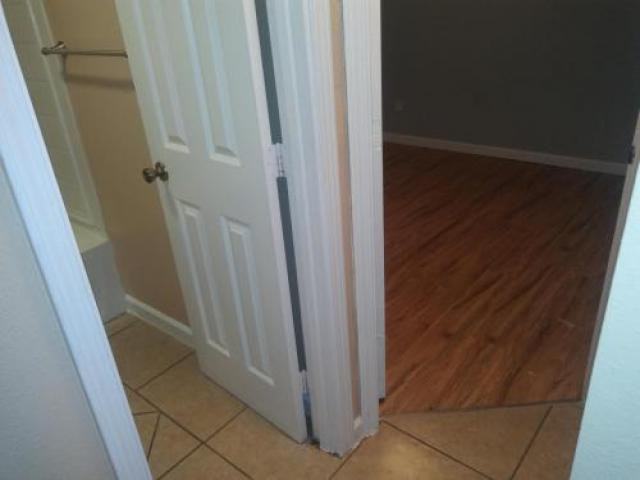 1436 Chronicle Ave - Photo 3 of 5