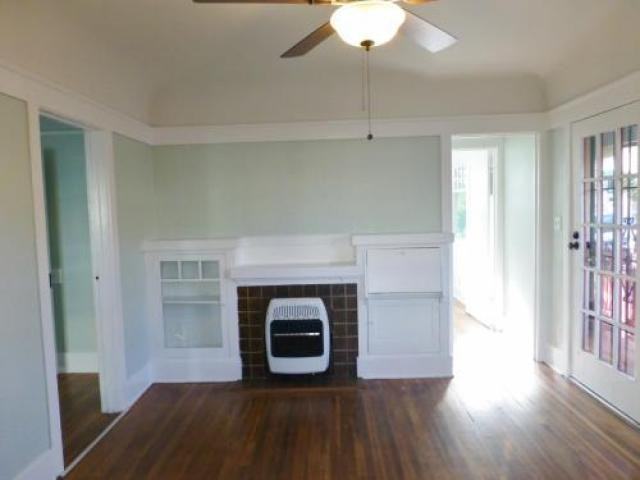 2411 Market St - Photo 2 of 6