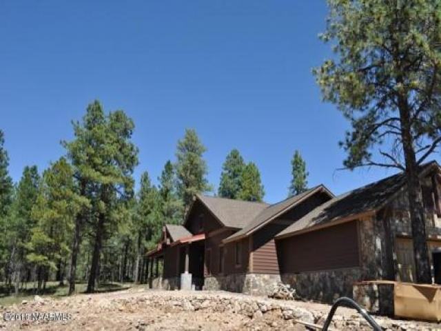 1554 E Castle Hills Dr - Photo 3 of 4