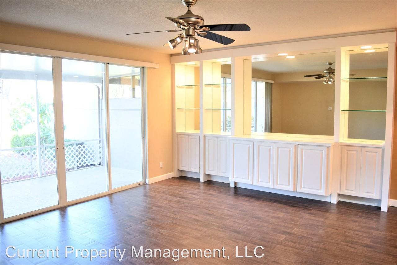 5365 Cove Cir - Photo 2 of 20