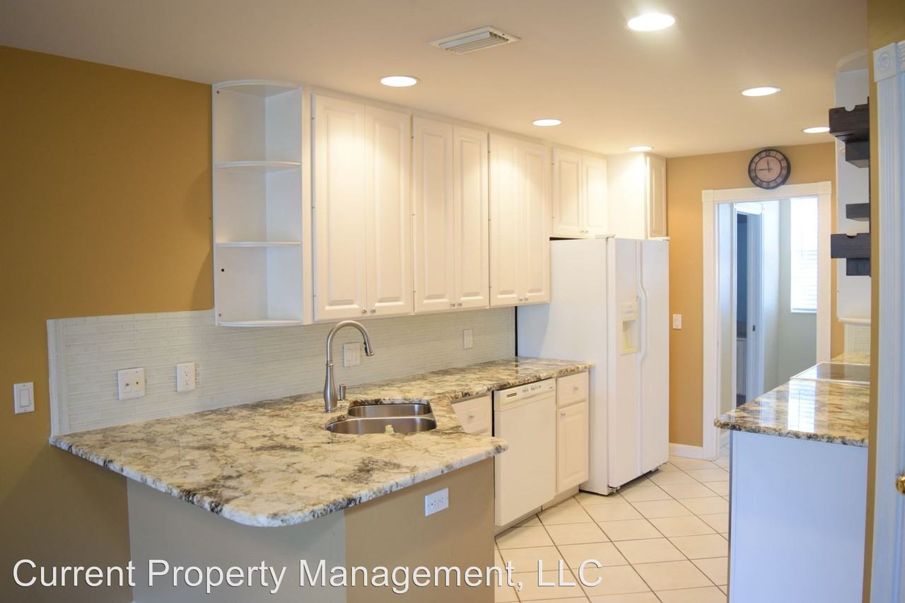 5365 Cove Cir - Photo 3 of 20