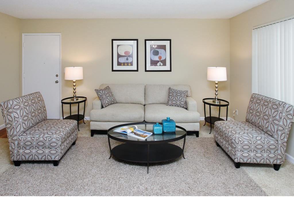 Seacliff Apartments - Photo 2 of 14