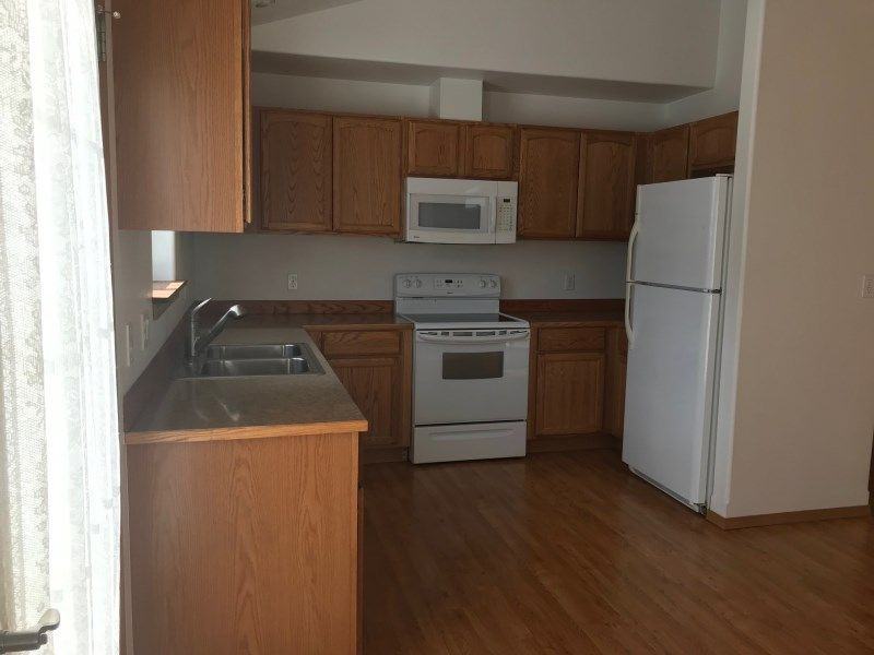 64 Schissler Ln - Photo 3 of 7