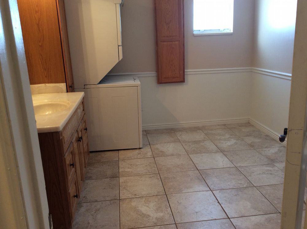 547 E Alpine Dr - Photo 3 of 23