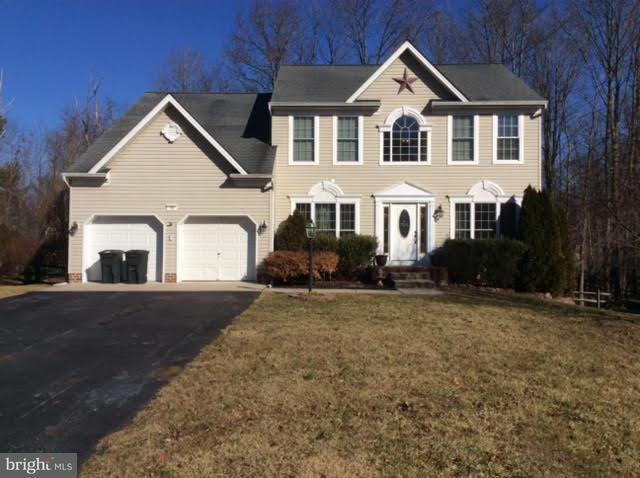 16 Theresa Ln - Photo 2 of 22