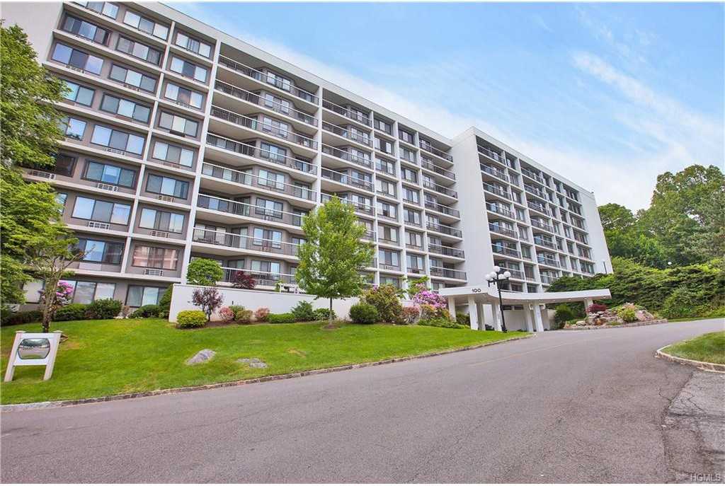 100 High Point Dr - Photo 2 of 30