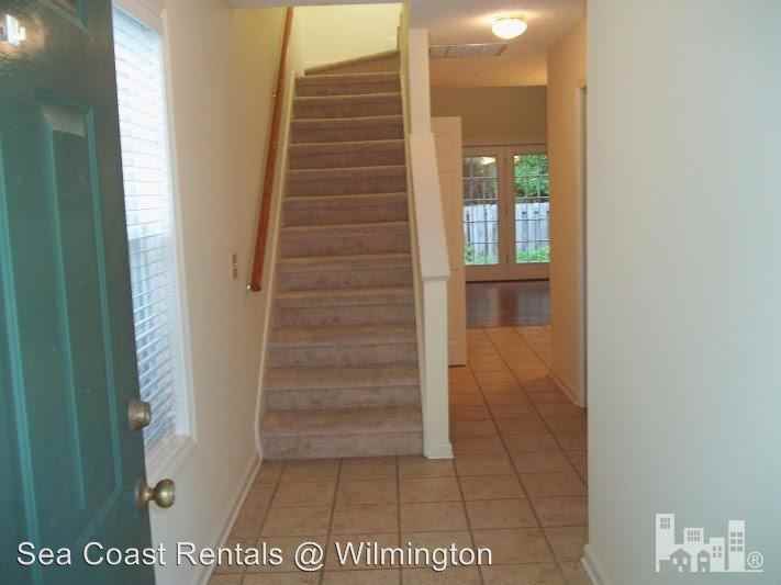 5144 Lamppost Cir - Photo 3 of 18