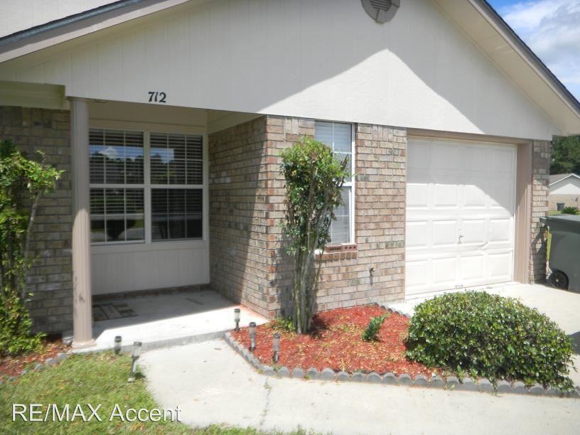 712 Kylie Ln - Photo 2 of 23