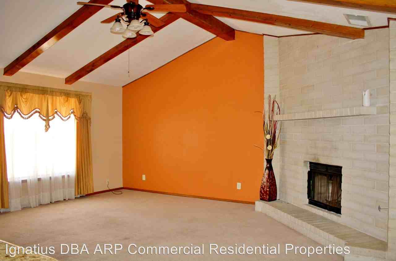 4645 Belinda Ann Ln - Photo 2 of 17