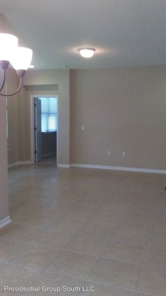 2645 Peony Dr - Photo 3 of 16