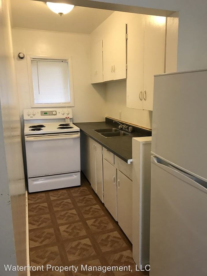 410 12th Ave 1-5 - Photo 3 of 10