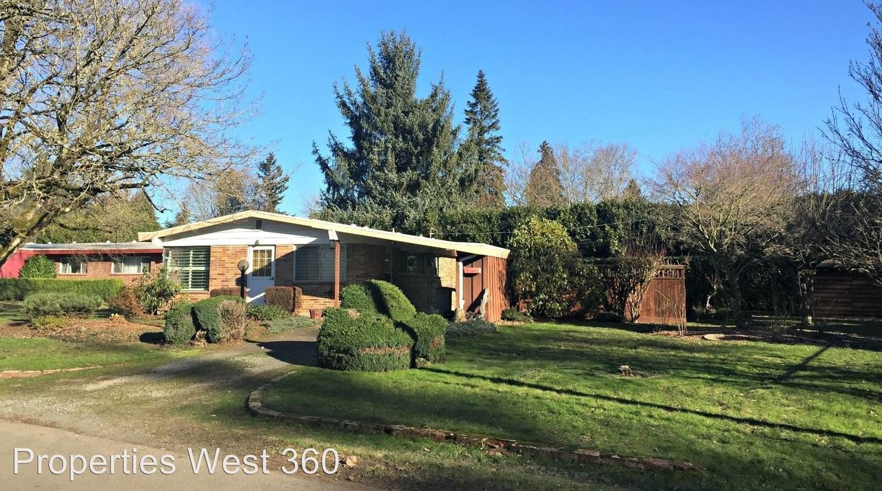 101 NE 93rd Ave - Photo 2 of 15