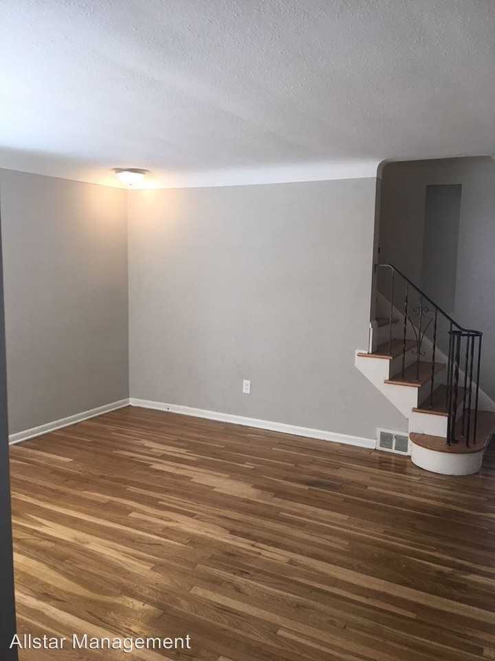 438 E 314th St - Photo 2 of 7