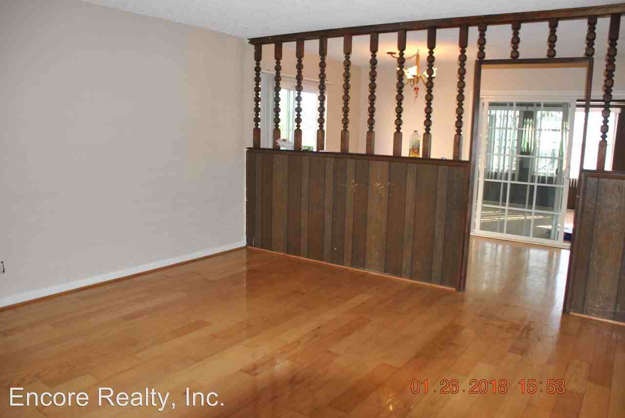 6065 Parkside Ave - Photo 3 of 12