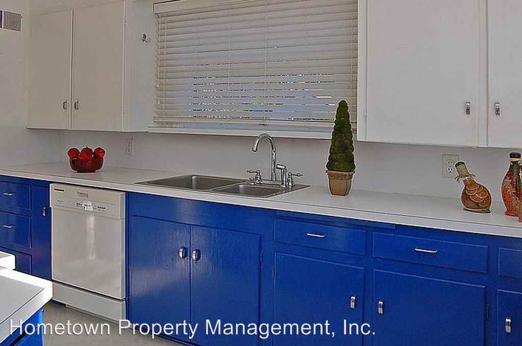 3203 Quince St SE - Photo 3 of 10