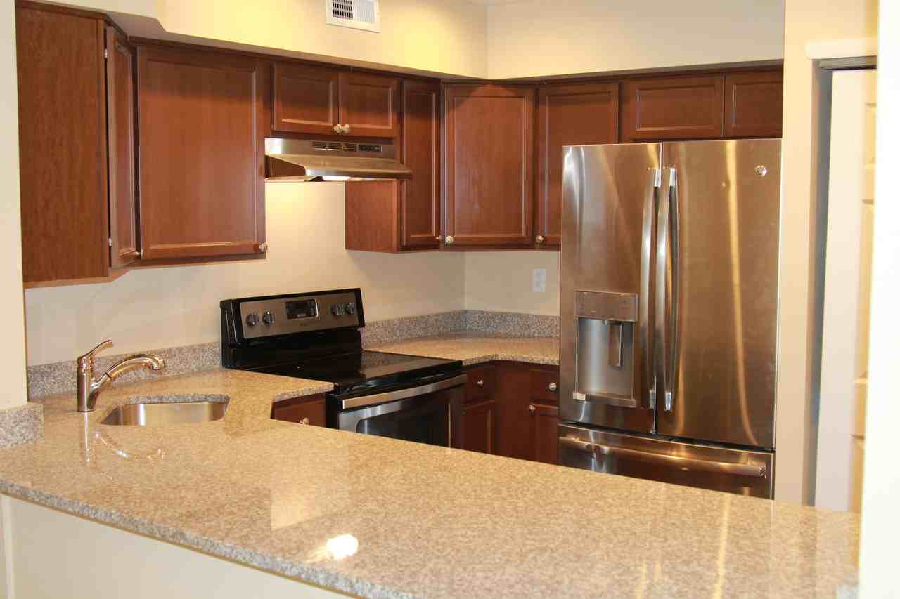 992 Beechwood Place - Photo 3 of 16