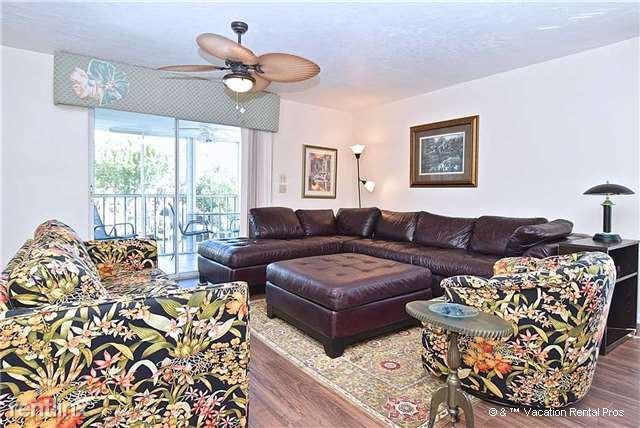 4511 Bay Beach Ln - Photo 2 of 50