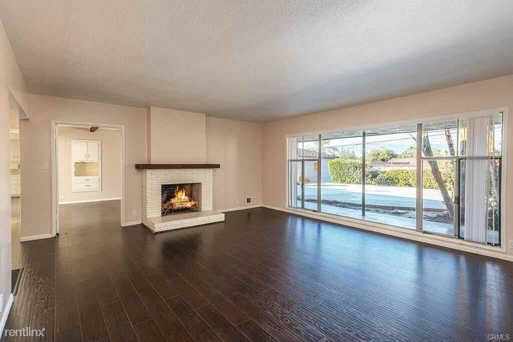 3023 E Sunset Hill Dr - Photo 2 of 7