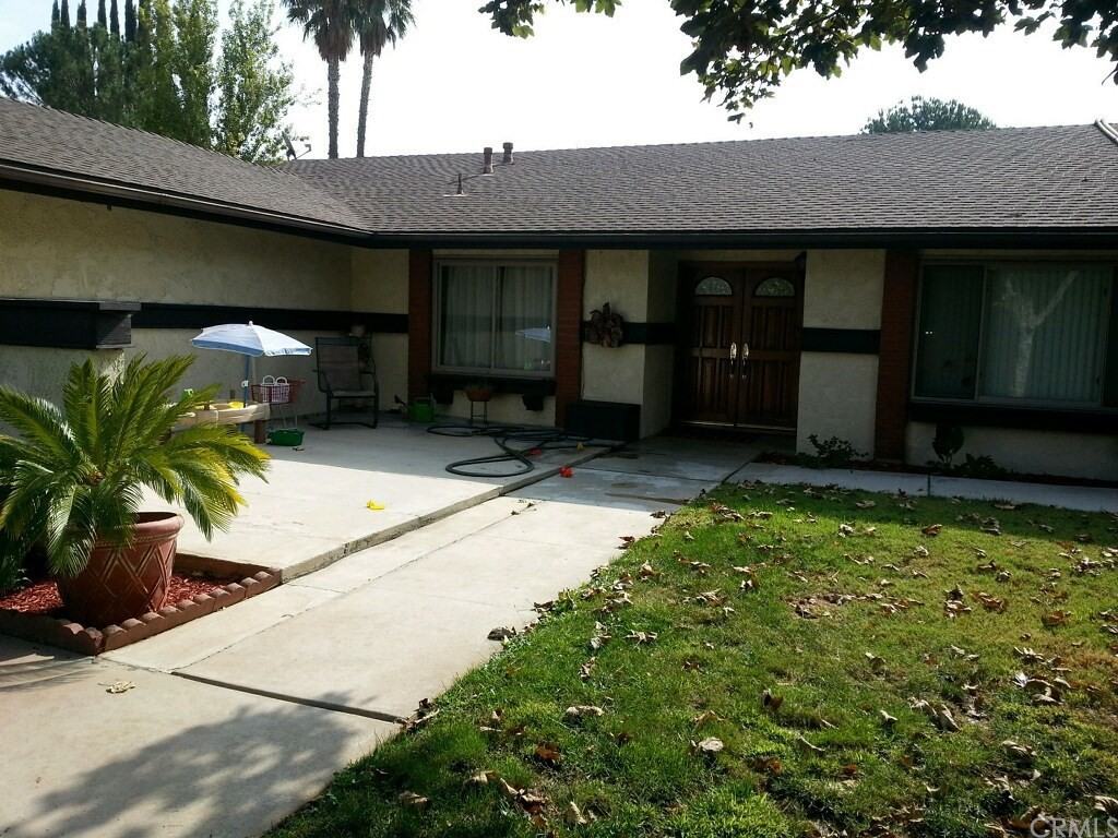 1281 Nugget Ct - Photo 2 of 17