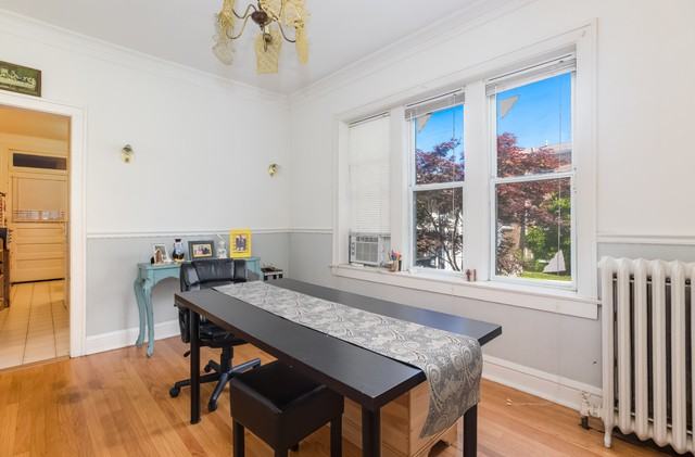 9530 S Claremont Ave #1 - Photo 3 of 17