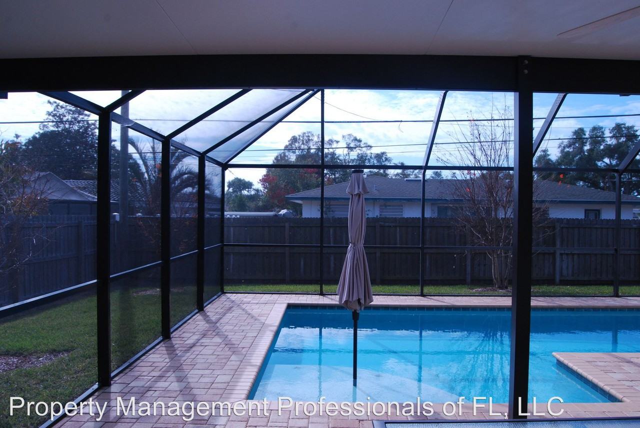 2312 Lanai Ave - Photo 2 of 22