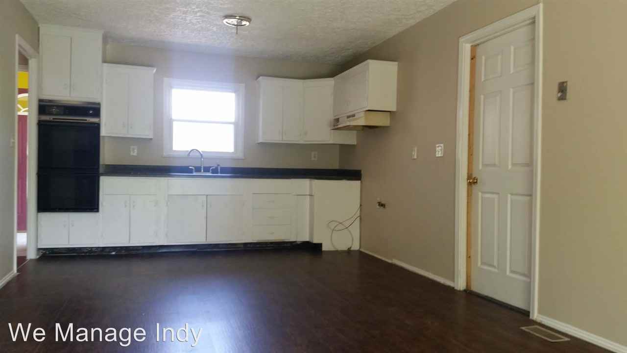 5707 Gateway Dr - Photo 3 of 6