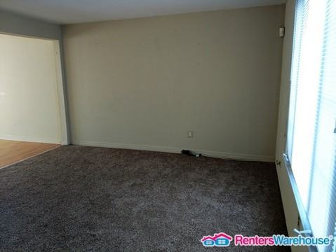1818 Edgewood Pl - Photo 3 of 16