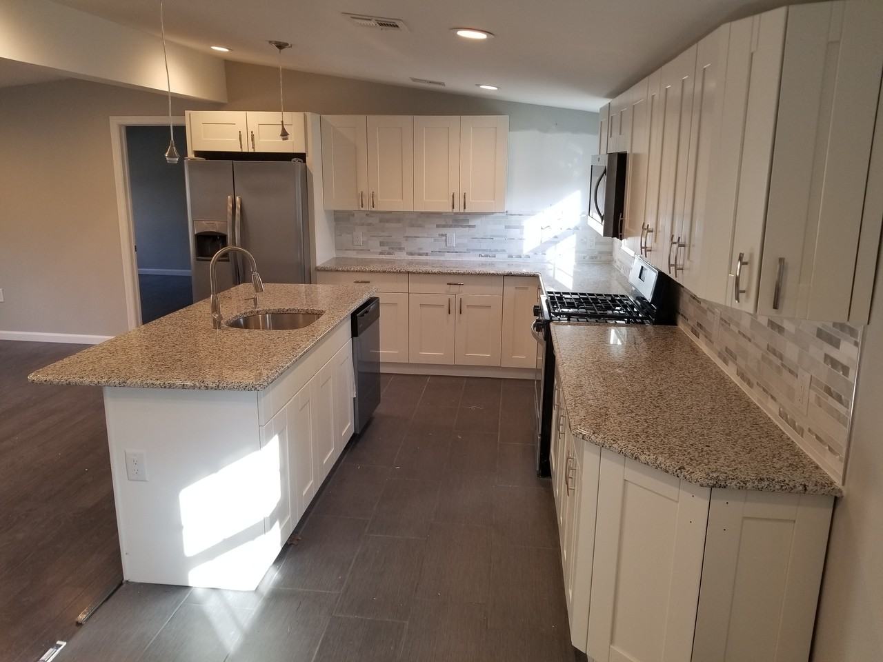 313 Zion Rd - Photo 3 of 13