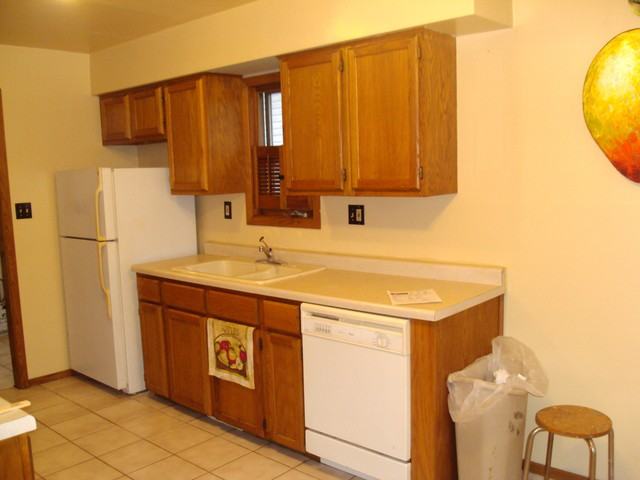 123 Independence Ave - Photo 3 of 10