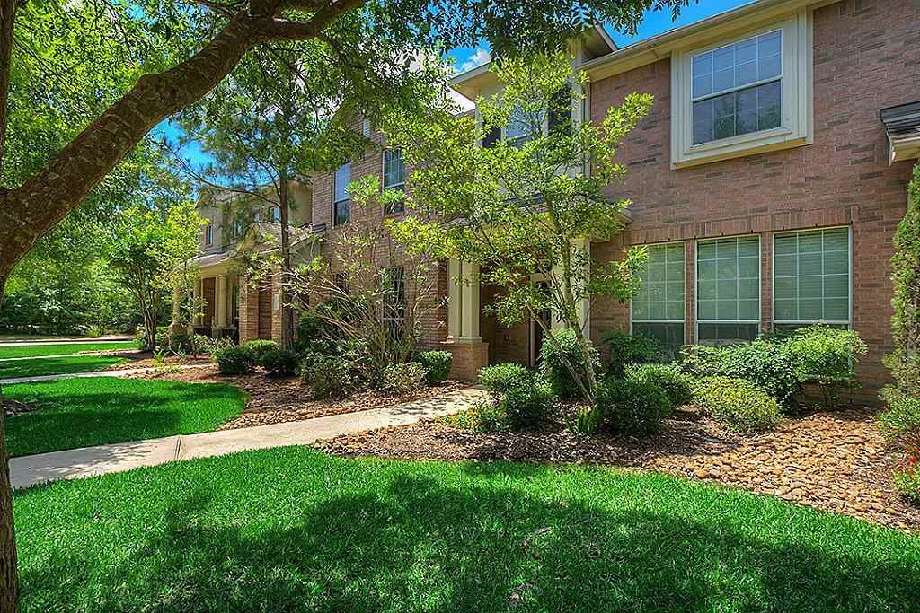 11 Crocus Petal St - Photo 2 of 32