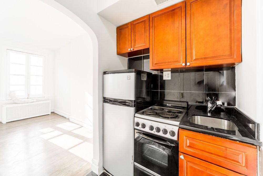 61 East 66th Street - Photo 3 of 5