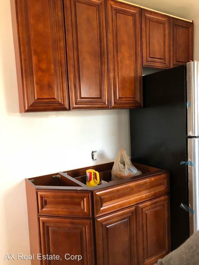 134 Winthrop Ave - Photo 2 of 7