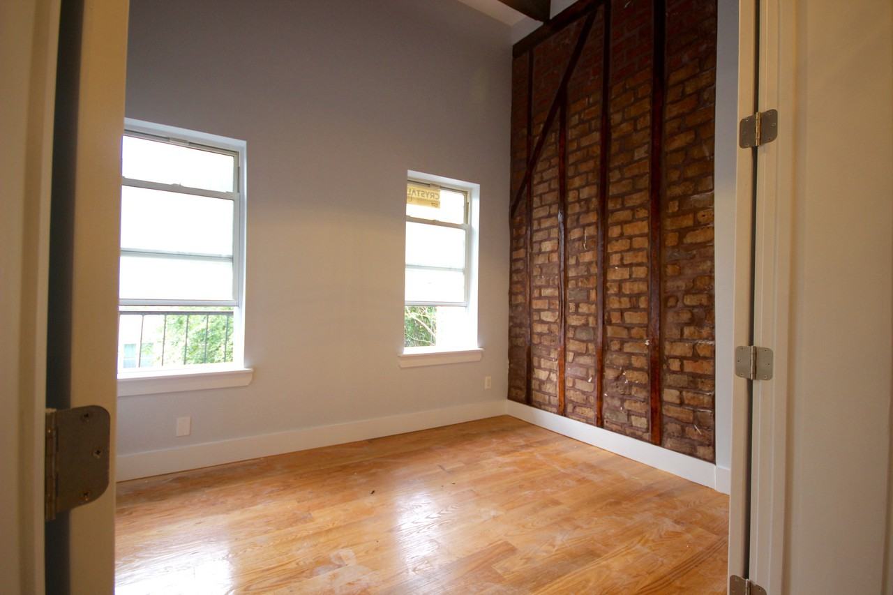 31 Montrose Avenue #29RG