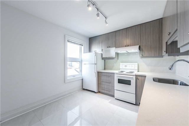 341 Manning Avenue - Photo 2 of 6