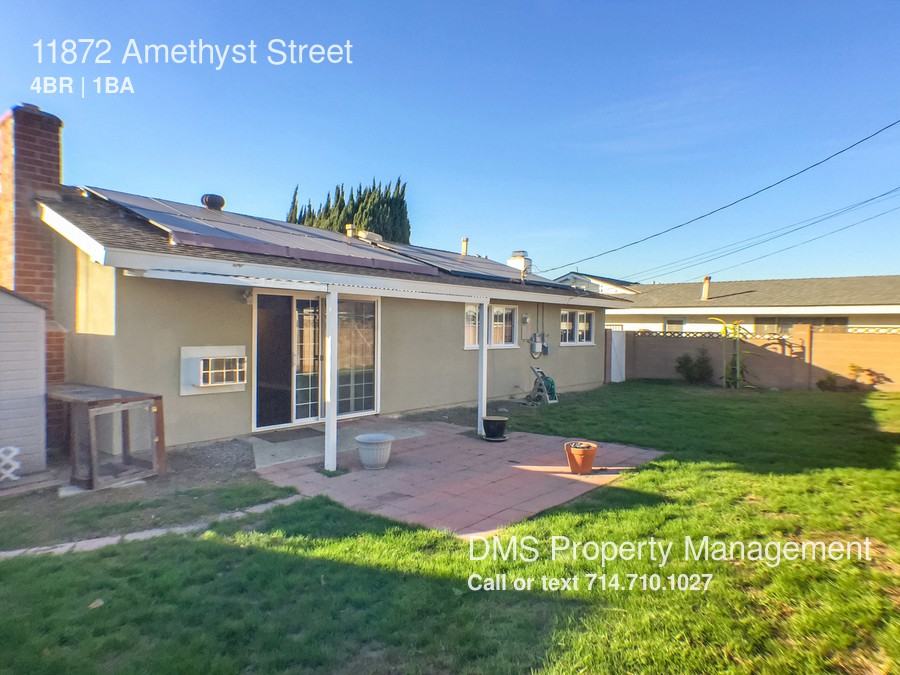 11872 Amethyst St - Photo 2 of 13