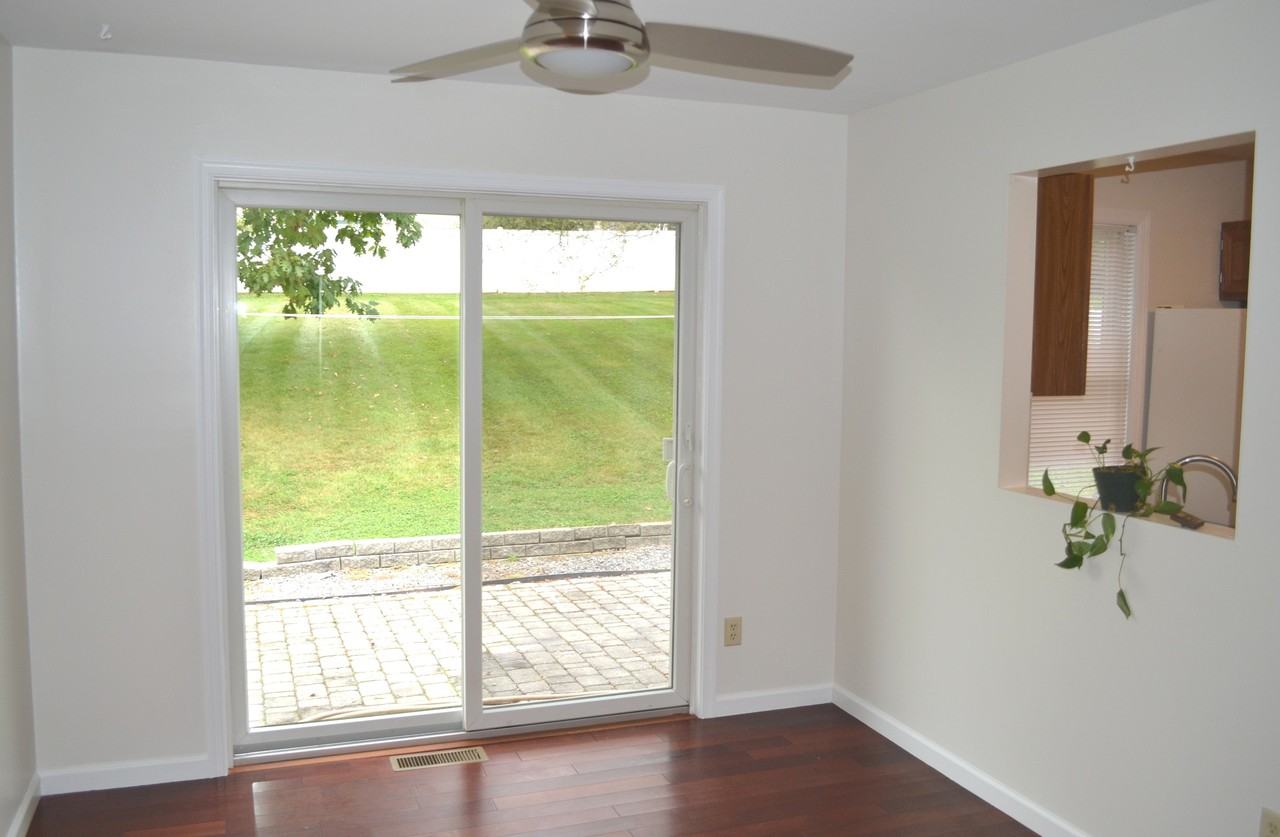 35 Village Spring Ln - Photo 3 of 18