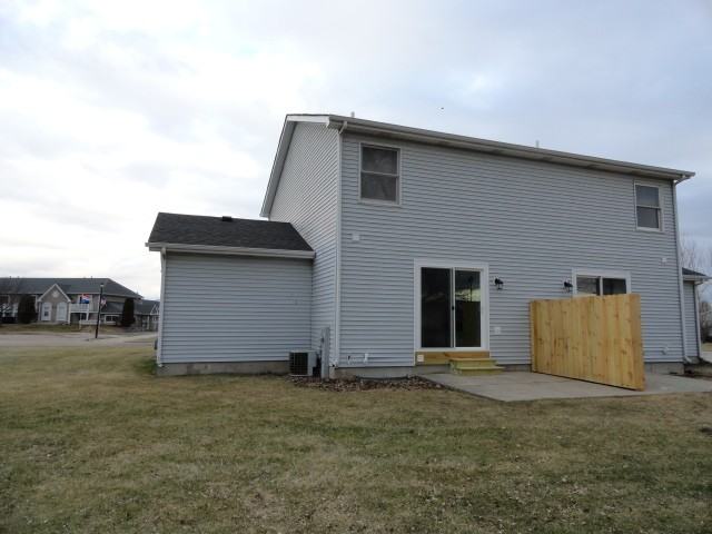 1268 Chestnut St - Photo 2 of 15