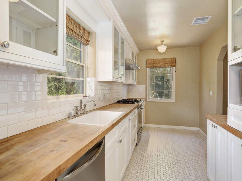 11338 Cashmere St - Photo 3 of 19