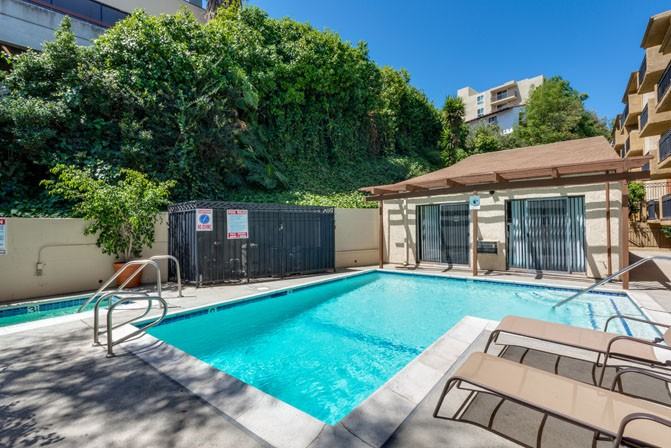 Ariel Court Apts - Photo 2 of 10