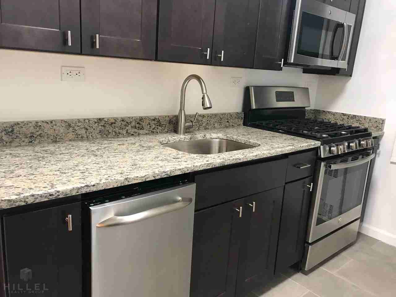 34-15 Parsons Blvd #6BB