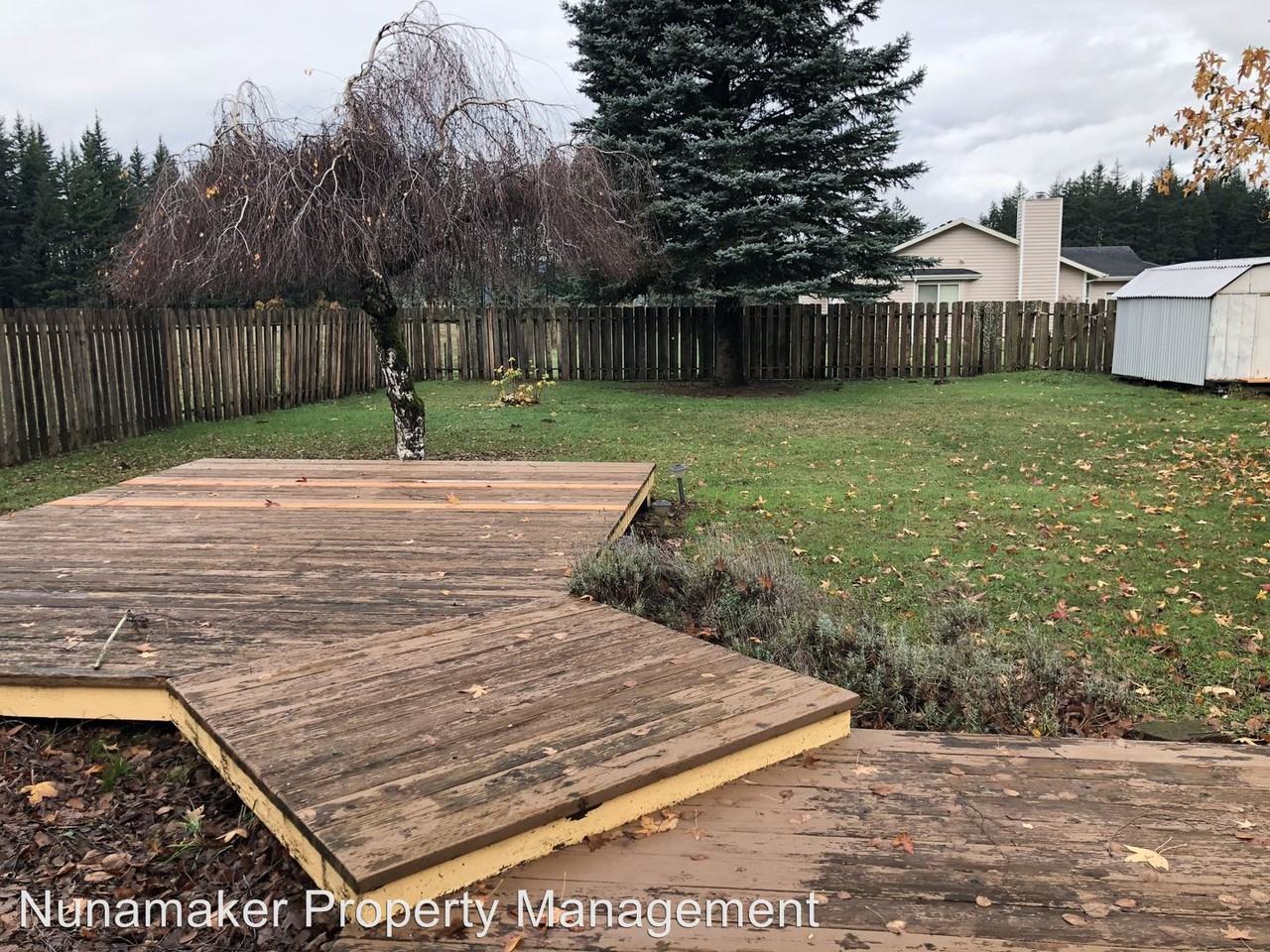 619 NW Forest Ln - Photo 3 of 9