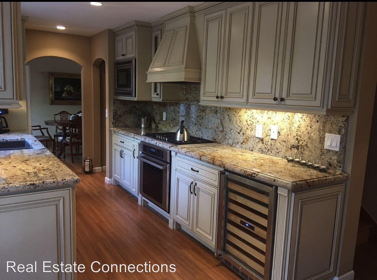 6270 Mojave Dr - Photo 2 of 19