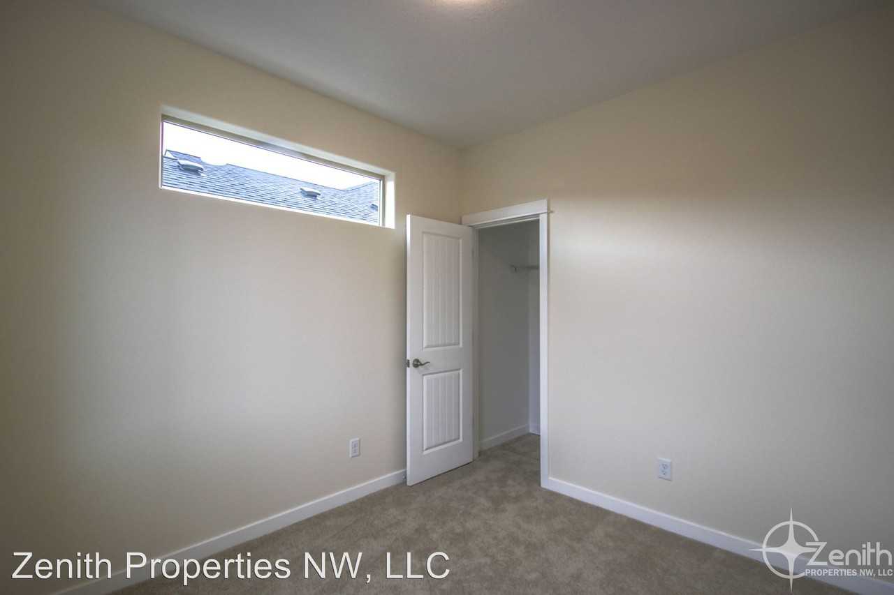 5030 NE 29th Ave - Photo 2 of 20