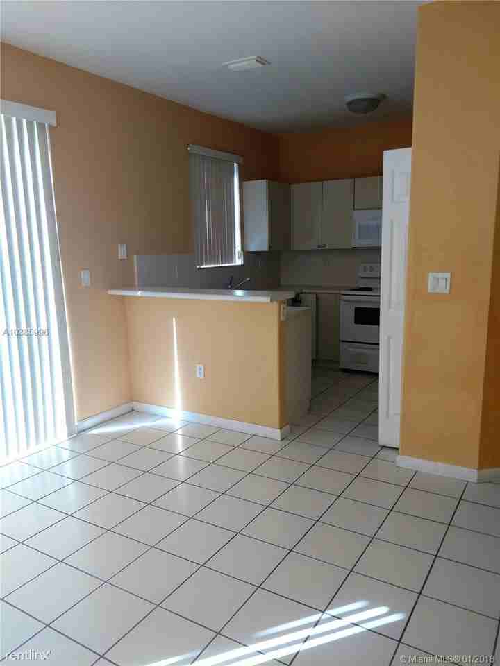 2742 SE 16th Ave #165