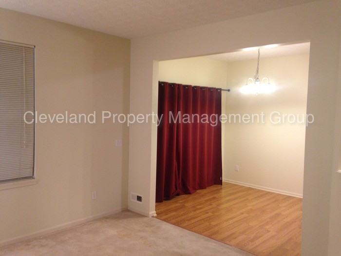 29018 Pembrooke Blvd - Photo 2 of 5