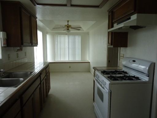 33109 Buena Vista St - Photo 3 of 8